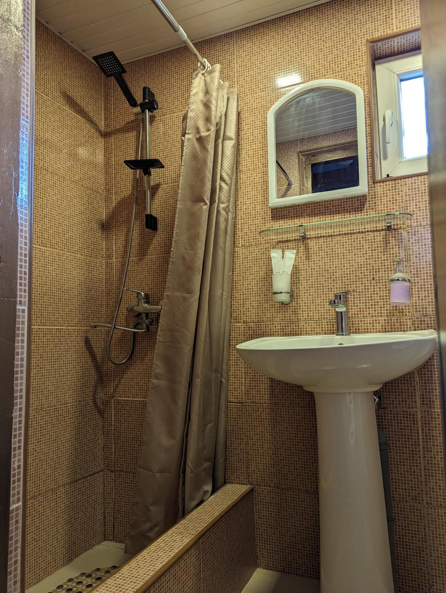 Cute&Tiny -5 Minutes Walk From Marjanishvili Metro Tbilisi Exterior photo
